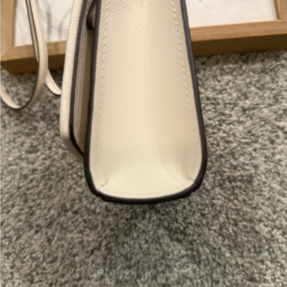 kate spade Cream Floral Embroidered Straw Crossbody - Picture 4 of 10